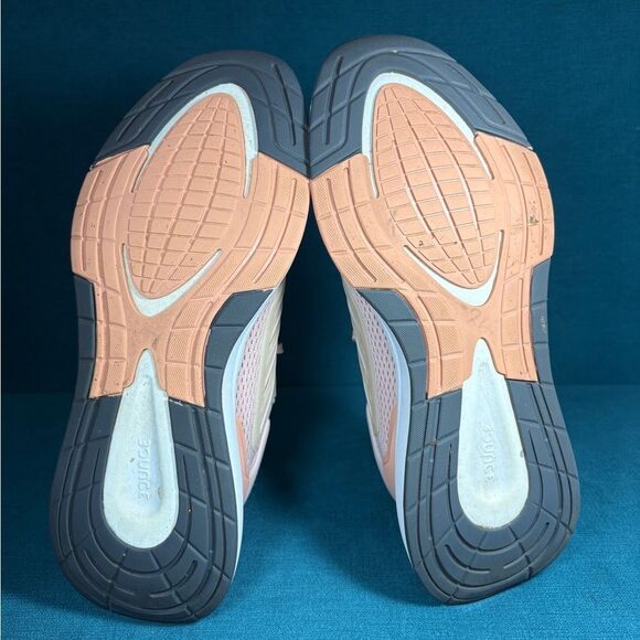 Size 11 - Women’s Adidas Bounce Running pink shoes - Picture 8 of 9